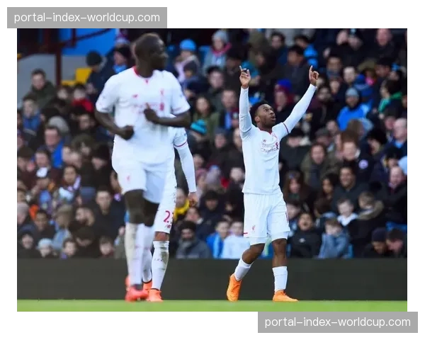 罗马德比半场战罢,罗马1-0领先拉齐奥,迪巴拉点射建功。 罗马德比半场战罢,罗马1-0领先拉齐奥,迪巴拉点射建功。